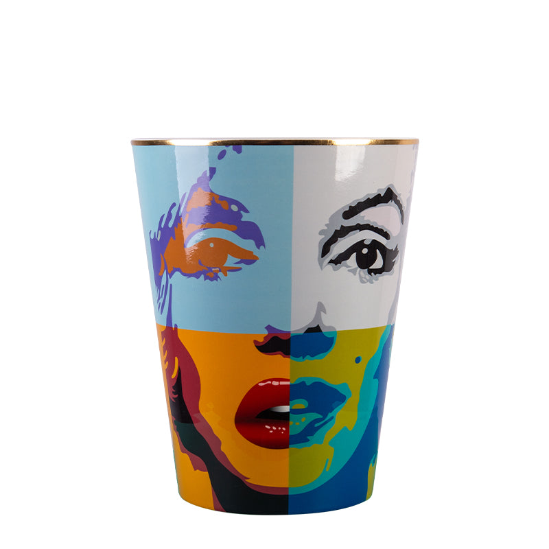 Unique Arte Pop candle, designed to bring a splash of color and luxury fragrance into any room.